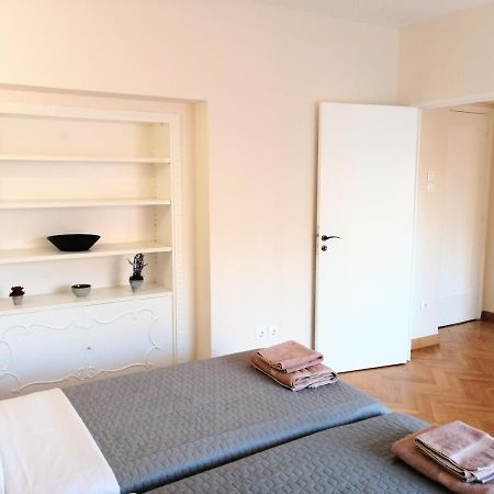Stylish Central Penthouse Apartment เอเธนส์ ภายนอก รูปภาพ
