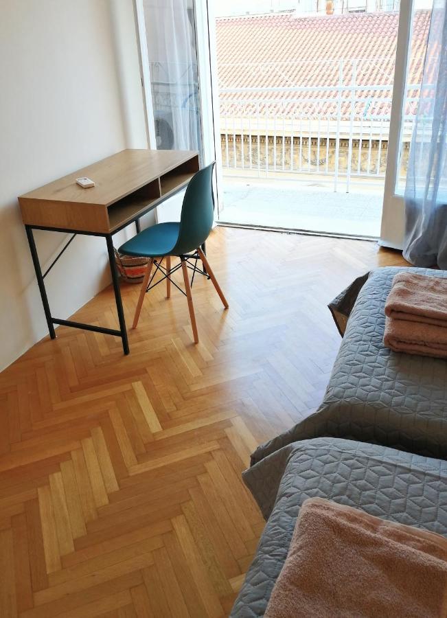 Stylish Central Penthouse Apartment เอเธนส์ ภายนอก รูปภาพ