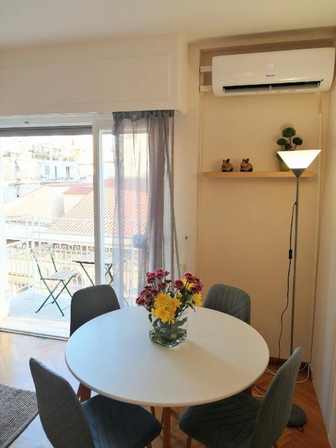 Stylish Central Penthouse Apartment เอเธนส์ ภายนอก รูปภาพ